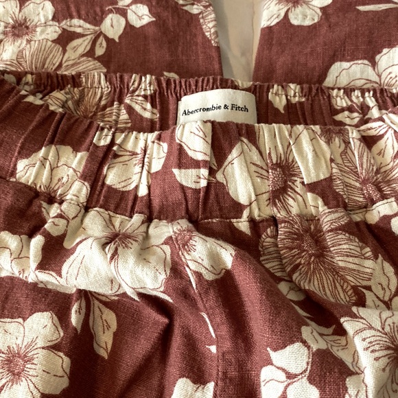 Abercrombie & Fitch Mauve Floral Wide-Leg Pants - Picture 4 of 4